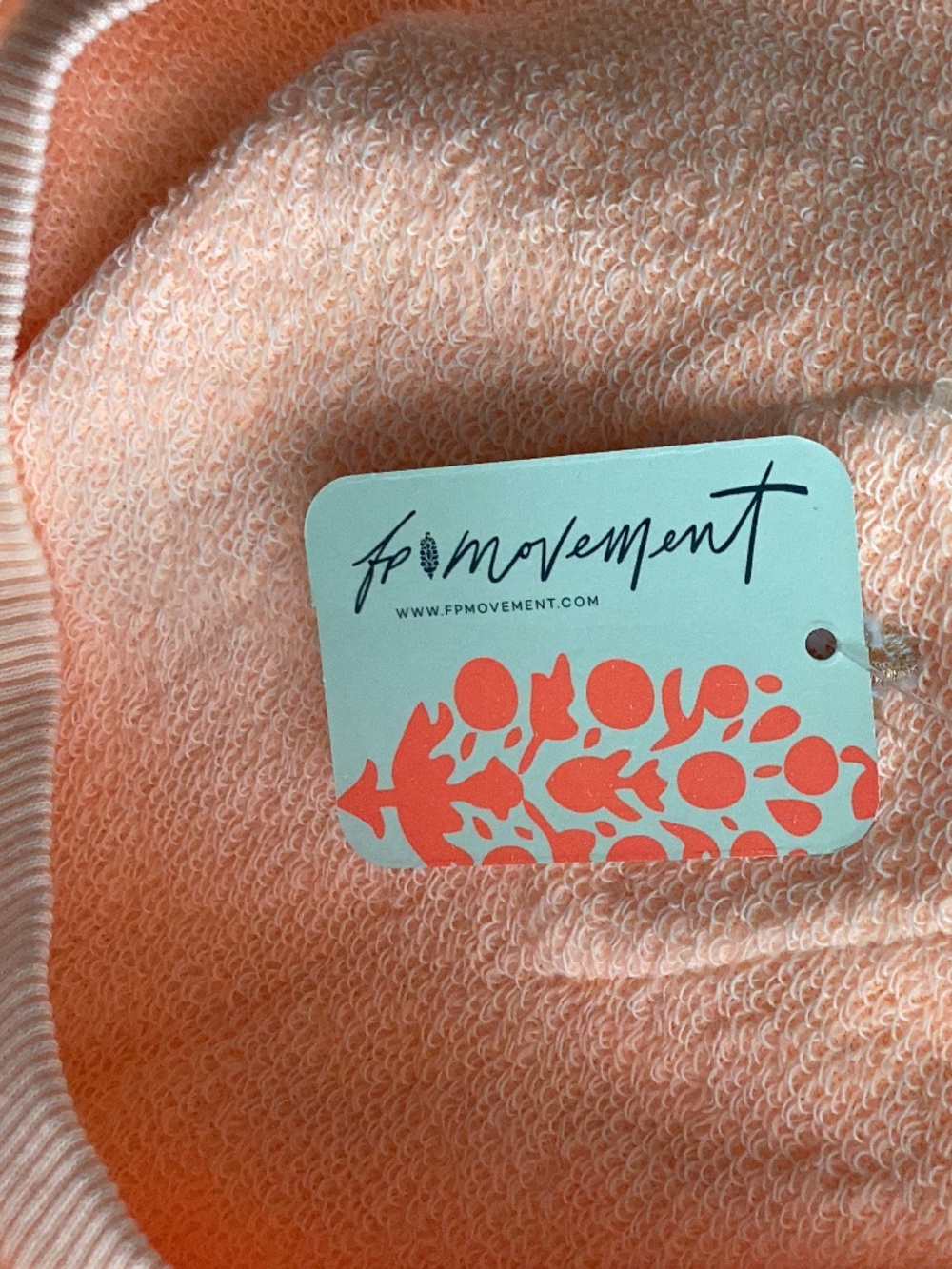 NWT FREE PEOPLE MOVEMENT PASTEL PEACH SWEATSHIRT HIGH LOW SZ MEDIUM - Picture 13 of 16